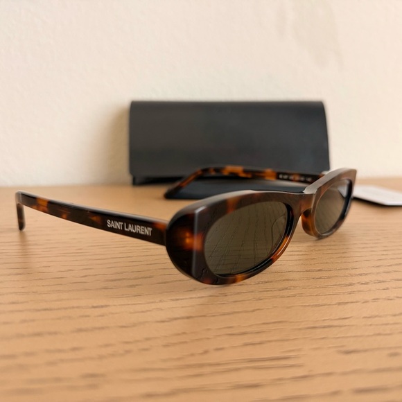 Saint Laurent Tortoise Oval Sunglasses 🖤 – As Seen on Hailey Bieber - Picture 1 of 11